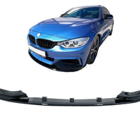 Imagine frontală cu prelungirea pentru bară față MT Look negru lucios, compatibilă cu BMW Seria 4 F32/F36, prezentată pe fundal alb