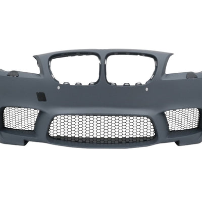 Bară față M5 look pentru BMW Seria 5 F10, fabricată din polipropilenă, cu grile sport incluse și decupaje senzori PDC.