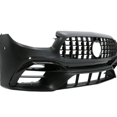 Bară față sport E63 AMG look din unghi lateral, material polipropilenă, pregătită pentru vopsire și integrare senzori PDC.