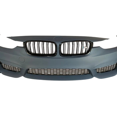 Bară față completă tip M3 compatibilă cu BMW Seria 3 F30/F31 (2011–2018), prezentată din față. Include grile de aerisire sport, grilă centrală dublu-rinichi și design agresiv, fabricată din polipropilenă rezistentă