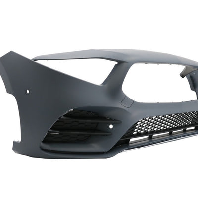 Vedere din interior a barei față pentru Mercedes-Benz V177 Sedan, variantă aftermarket, cu grilă tip fagure și suporturi integrate pentru senzori de parcare, fabricată din PP durabil.