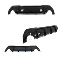 Imagine frontală a unui BMW Seria 1 F40 fără elemente de tuning, evidențiind designul original al barei față. Util pentru a compara modificările aduse de kitul Aero M-Tech. 