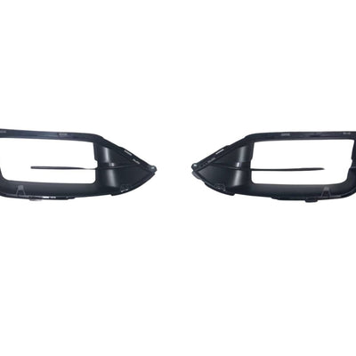 Capace laterale aerisire bară față AMG Look, compatibile cu Mercedes Clasa C W205 facelift.