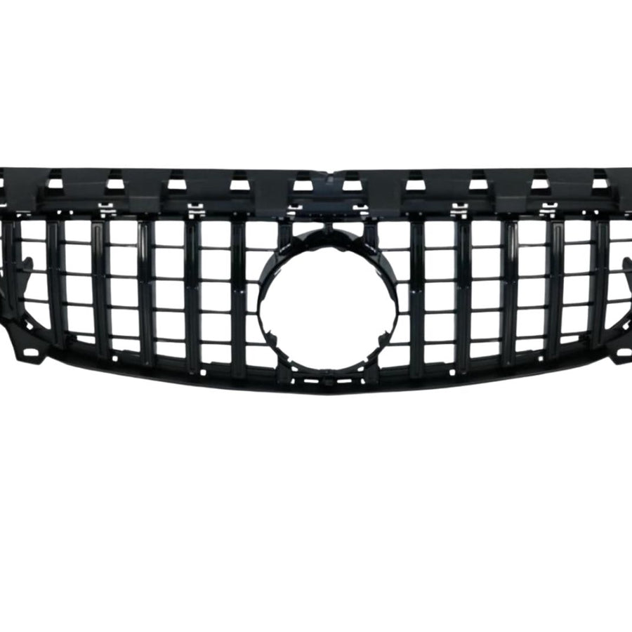 Detaliu gros-plan al grilei GTR Negru pentru Mercedes CLA W117 2016–2018, cu bare verticale și finisaj negru lucios, ABS rezistent.