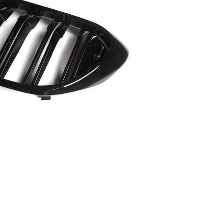 Imagine de detaliu a sistemului de fixare OEM-style pentru grila față M5 Look, material ABS, compatibilitate perfectă.