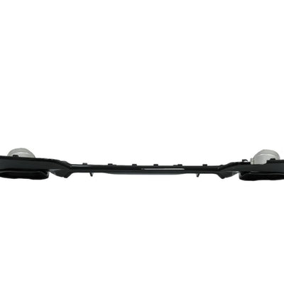 Vedere inferioară a difuzorului M pentru BMW G20 340i (2019+), cu ornamente finale de eșapament incluse. Componentă aftermarket din ABS lucios, pregătit pentru montaj.