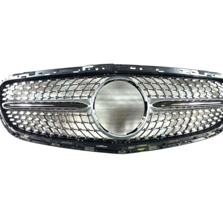 Grilă frontală Diamond Look pentru Mercedes-Benz E-Class W212 Facelift 2013–2015, finisaj crom, plastic ABS rezistent, vedere din față.