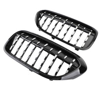 Grilă frontală sport Diamond Piano Black compatibilă BMW Seria 5 G30/G31, design modern, vedere din unghi oblic pentru detalii de finisaj.