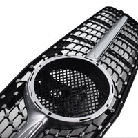 Grilă Diamond gri crom Mercedes C-Class W204 (2007–2014), design sportiv și elegant, material ABS de calitate, vedere frontală completă.