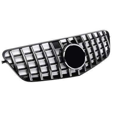 Grilă auto GTR Look gri compatibilă cu Mercedes E-Class W212 2009–2012, vedere laterală stânga, design sportiv cu bare verticale cromate.