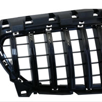 Detaliu gros-plan al grilei GTR Negru pentru Mercedes CLA W117 2016–2018, cu bare verticale și finisaj negru lucios, ABS rezistent.