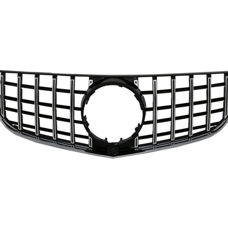 Grilă față GTR Look pentru Mercedes E-Class W207 Facelift (2013–2016), vedere frontală, design cu bare verticale cromate și suport emblemă centrală.