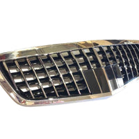 Grilă Maybach Look cromată pentru Mercedes S-Class W221 (2006–2013), vedere laterală, design premium cu finisaj lucios.