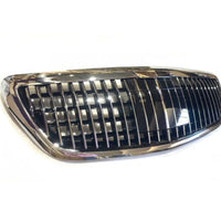Grilă frontală Maybach Look cromată pentru Mercedes S-Class W222 (2014+), design vertical cu finisaj lucios și ramă cromată.