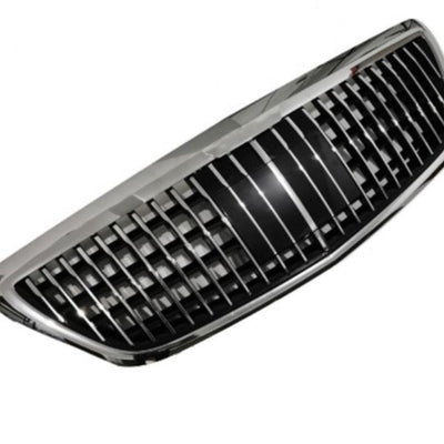 Grilă auto Maybach Look cromată, compatibilă cu Mercedes S-Class W222 (2014+), imagine laterală ce evidențiază finisajul premium.