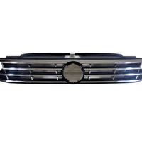 Imagine frontală cu grila R-Line de înaltă calitate, compatibilă cu VW Passat B8 (2015–2018), finisaj lucios crom-negru, design OEM-style.