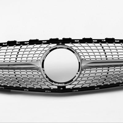 Grilă auto Diamond gri pentru Mercedes A-Class W176, vedere frontală, structură ABS rezistentă, stil premium cu finisaj cromat.