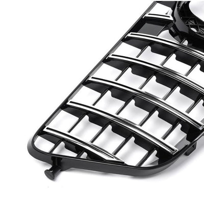 Detaliu grilă GTR Look gri pentru Mercedes E-Class W212 2009–2012, grosime bare și finisaj ABS lucios cu inserții cromate.