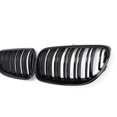 Grile duble rinichi față, model M3 Look, negru lucios, compatibile cu BMW Seria 3 E92 Coupe și E93 Cabrio, 2010–2013.