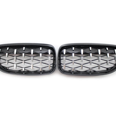 Set complet grile frontale Diamond M3 Look pentru BMW Seria 3 E90 Sedan/Touring 2006–2009, finisaj negru lucios, vedere frontală.