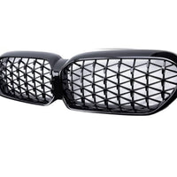 Grilă frontală Diamond pentru BMW Seria 5 G30/G31 LCI (2020–2023), cu design tip diamant negru lucios, realizată din ABS rezistent, pentru un look elegant și agresiv.