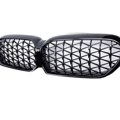Grilă frontală Diamond pentru BMW Seria 5 G30/G31 LCI (2020–2023), cu design tip diamant negru lucios, realizată din ABS rezistent, pentru un look elegant și agresiv.