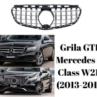 Grilă frontală GTR Look pentru Mercedes-Benz E-Class W212 facelift, fabricată din plastic ABS, culoare negru cu inserții cromate, vedere din față.