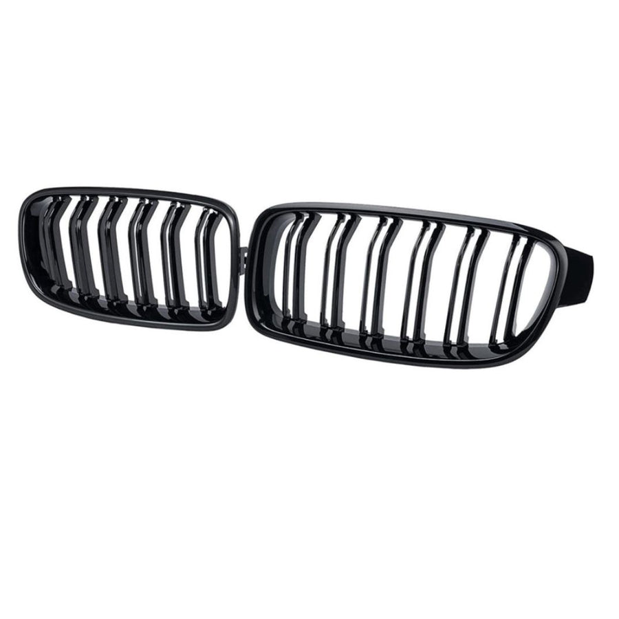 Set grilă frontală tip M dublă pentru BMW Seria 3 F30 (2012–2018), finisaj negru lucios, vedere frontală, plastic ABS de înaltă calitate