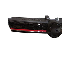 Grilă GTI aftermarket pentru VW Golf 7.5, fotografie frontală, design tip fagure cu dungi roșii și finisaj negru lucios, material ABS de calitate.