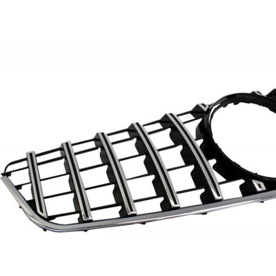 Detaliu grilă GTR Look pentru Mercedes E-Class W207 (2009–2013), vedere apropiată laterală, structura cu bare verticale și ramă robustă din ABS.