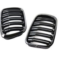 Set grile frontale dublu BMW Seria 3 E46, finisaj negru lucios, vedere frontală produs aftermarket, design sportiv tip M Look.