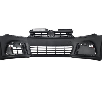 Vedere interioară completă a barei față aftermarket R20 pentru VW Golf 6, cu grile montate și decupaje precise pentru senzori.