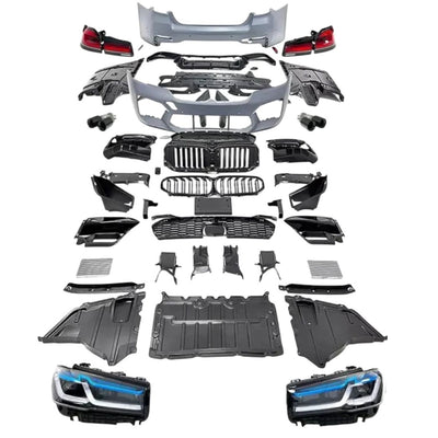 Pachet tuning exterior complet M5 F90 LCI – compatibil BMW G30 (2017–2020)
Aranjare clară și vizibilă a tuturor pieselor incluse în pachetul exterior M5 F90 LCI pentru BMW Seria 5 G30. Include toate componentele necesare pentru montaj: grile, lumini LED, elemente de protecție inferioară, ornamente și carcase.