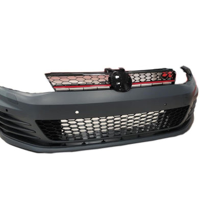 Bară față R400 cu design sportiv și grilă centrală tip fagure, compatibilă Volkswagen Golf 7 MK7, unghi lateral stânga