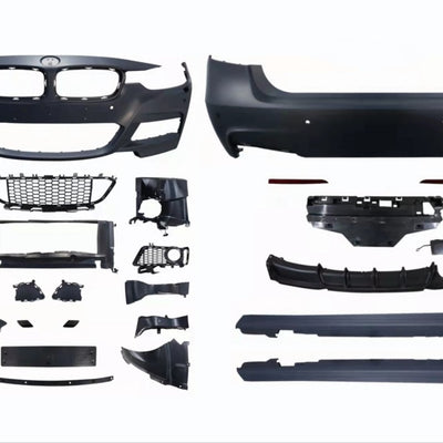 Set complet kit exterior M-Tech pentru BMW Seria 3 F30 (2012–2018), compus din bară față, bară spate, praguri laterale, difuzor, grile și elemente de montaj – vedere de sus a tuturor componentelor incluse în pachetul de tuning.