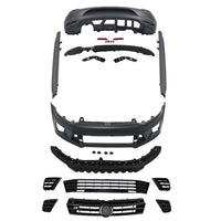 Set complet R-Line pentru Volkswagen Golf 8 (2020+), vedere frontală a componentelor: bară față, grilă centrală, lame inferioare, grile laterale și accesorii, din ABS de calitate superioară. Compatibil cu modele Golf 8 non-GTI/GTI Clubsport.