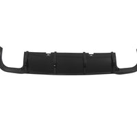 Imagine frontală a unui kit exterior R-Line complet pentru Volkswagen Golf 8 (2020+), cu bara față, grilă, prize aer și spoilere, așezate pe fundal alb pentru vizualizare detaliată.
