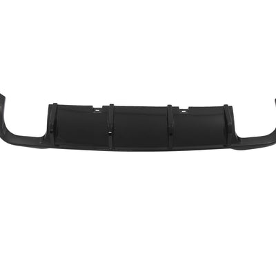 Kit exterior R-Line complet compatibil cu Volkswagen Golf 8 (2020+), afișat din unghi superior cu toate componentele ordonate: bară față, grile, praguri, difuzor spate, suport număr și accesorii de montaj.