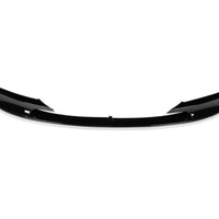 Prelungire bară față M Sport pentru BMW Seria 3 F30 (2012-2018), splitter negru lucios din ABS, vedere frontală pe fundal alb, componentă aftermarket.
