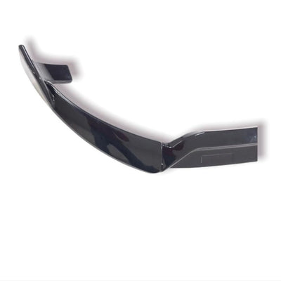 Componentă laterală dreapta BRABUS Gloss Black pentru prelungire bară față, piesă aftermarket compatibilă Mercedes GLC (2015+), vedere detaliată.