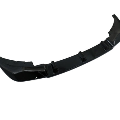 Prelungitor bară față sport BMW G30 LCI 2021+, vedere în perspectivă laterală, design aerodinamic, montaj aftermarket, material ABS durabil.