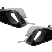 Imagine de prezentare cu toate componentele incluse: difuzor M, ornamente de eșapament și prinderi. Compatibil doar cu BMW Seria 3 G20 (2019+) 340i. Accesoriu de tuning sport.