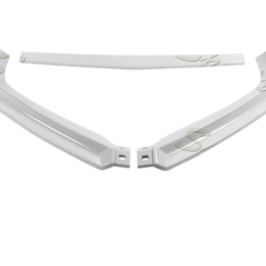 Set complet splitter față R-Line alb, format din 3 piese, compatibil cu Volkswagen Jetta 2015+. Ideal pentru upgrade estetic sportiv. Produs aftermarket.