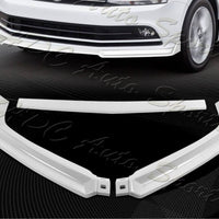 Set complet splitter față R-Line alb, format din 3 piese, compatibil cu Volkswagen Jetta 2015+. Ideal pentru upgrade estetic sportiv. Produs aftermarket.
