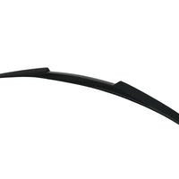 Spoiler sport negru lucios inspirat din designul M4, compatibil cu BMW Seria 4 F32 Coupe (2 uși, 2013–2019). Vedere frontală completă a produsului aftermarket din plastic ABS de calitate superioară.