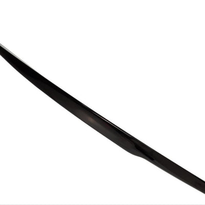 Fotografie de detaliu lateral cu spoiler M4 Look pentru BMW Seria 5 F10 sedan, material ABS rezistent, finisaj negru brillant lucios.