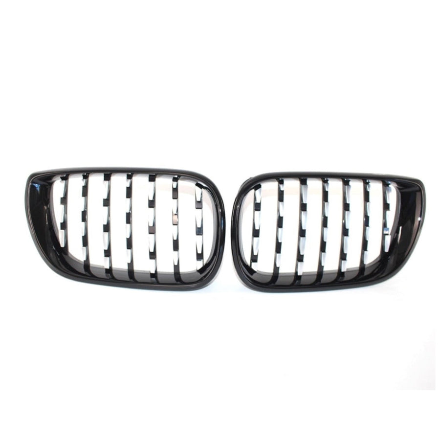 Grila Diamant cu Rama Neagra Lucioasa - BMW Seria 3 E46 (2002-2004) 