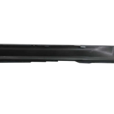 Vedere detaliată a spatelui unui prag lateral Design M-Sport pentru BMW F30/F31, evidențiind structura de fixare și materialul din polipropilenă neagră rezistentă. Ideal pentru montaj sigur și stabil
